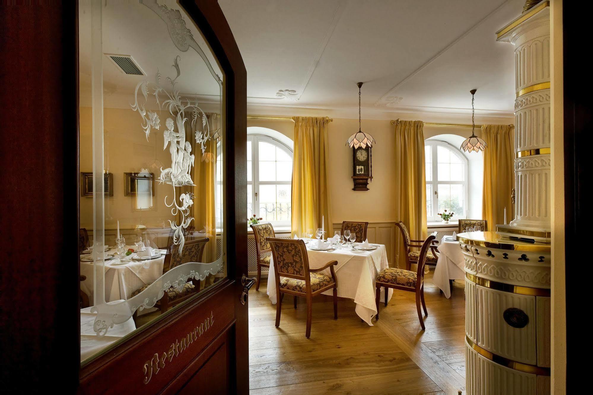 Simones Hotel Fuerstenhof Ландсхут Экстерьер фото