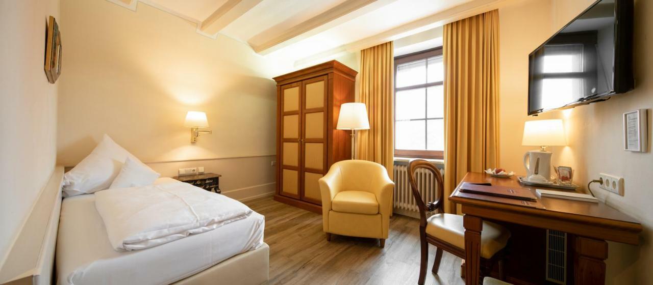 Simones Hotel Fuerstenhof Ландсхут Экстерьер фото