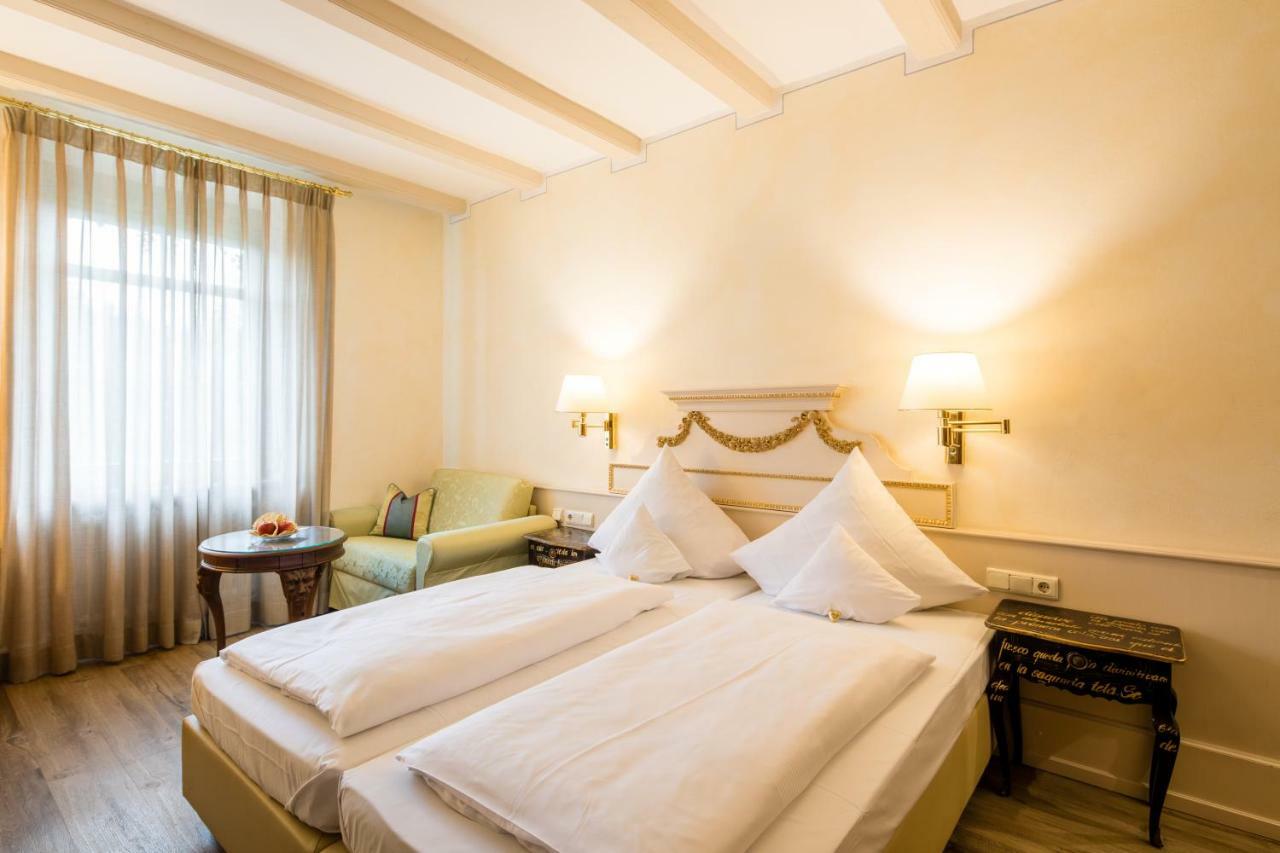 Simones Hotel Fuerstenhof Ландсхут Экстерьер фото