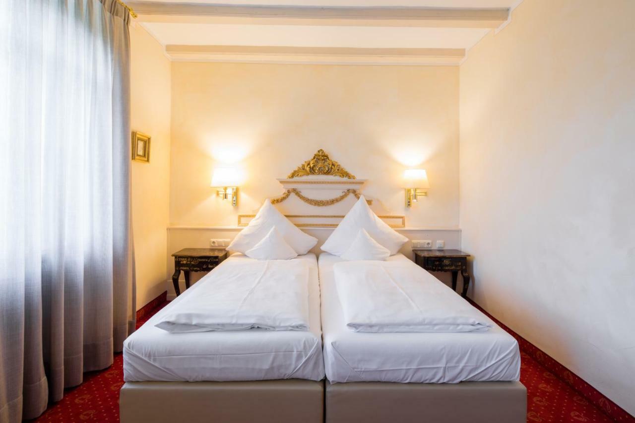 Simones Hotel Fuerstenhof Ландсхут Экстерьер фото