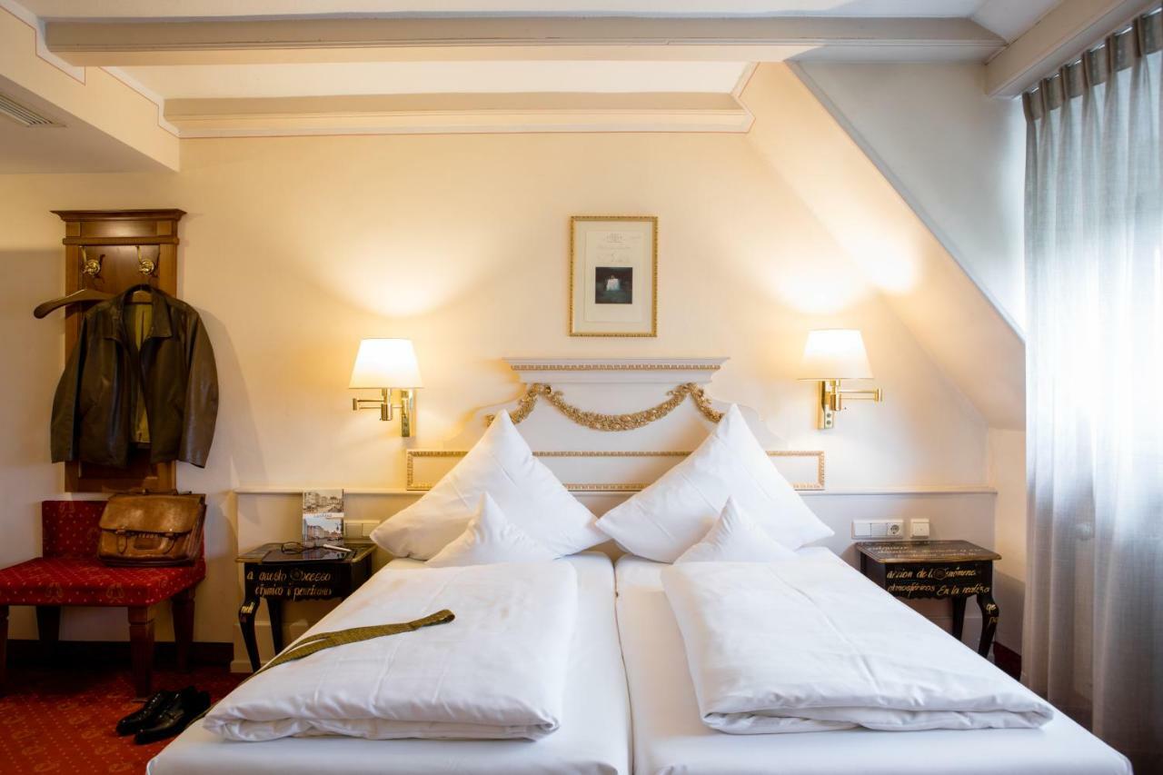 Simones Hotel Fuerstenhof Ландсхут Экстерьер фото